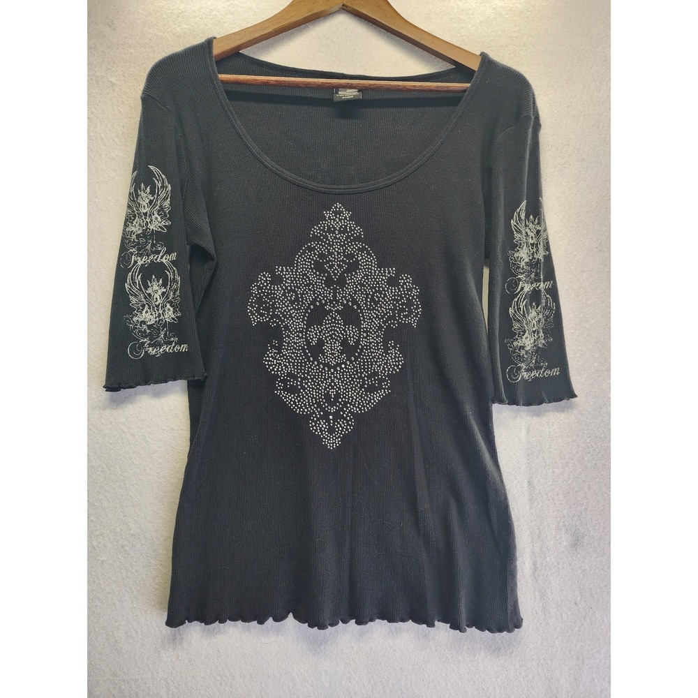 Freedom Ribbed Rhinestone Graphic Top Black 3/4 Sleeve Scoop Neck Lettuce Trim